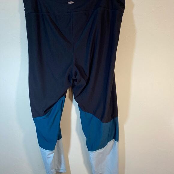 Maurices In Motion Black Pants spandex size 2 - Picture 7 of 7